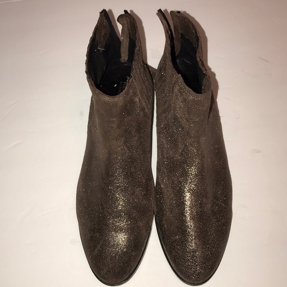 Kenneth Cole Shoes - EUC Women’s KENNETH COLE LOOP-Y Boots Sz 9 1/2 M